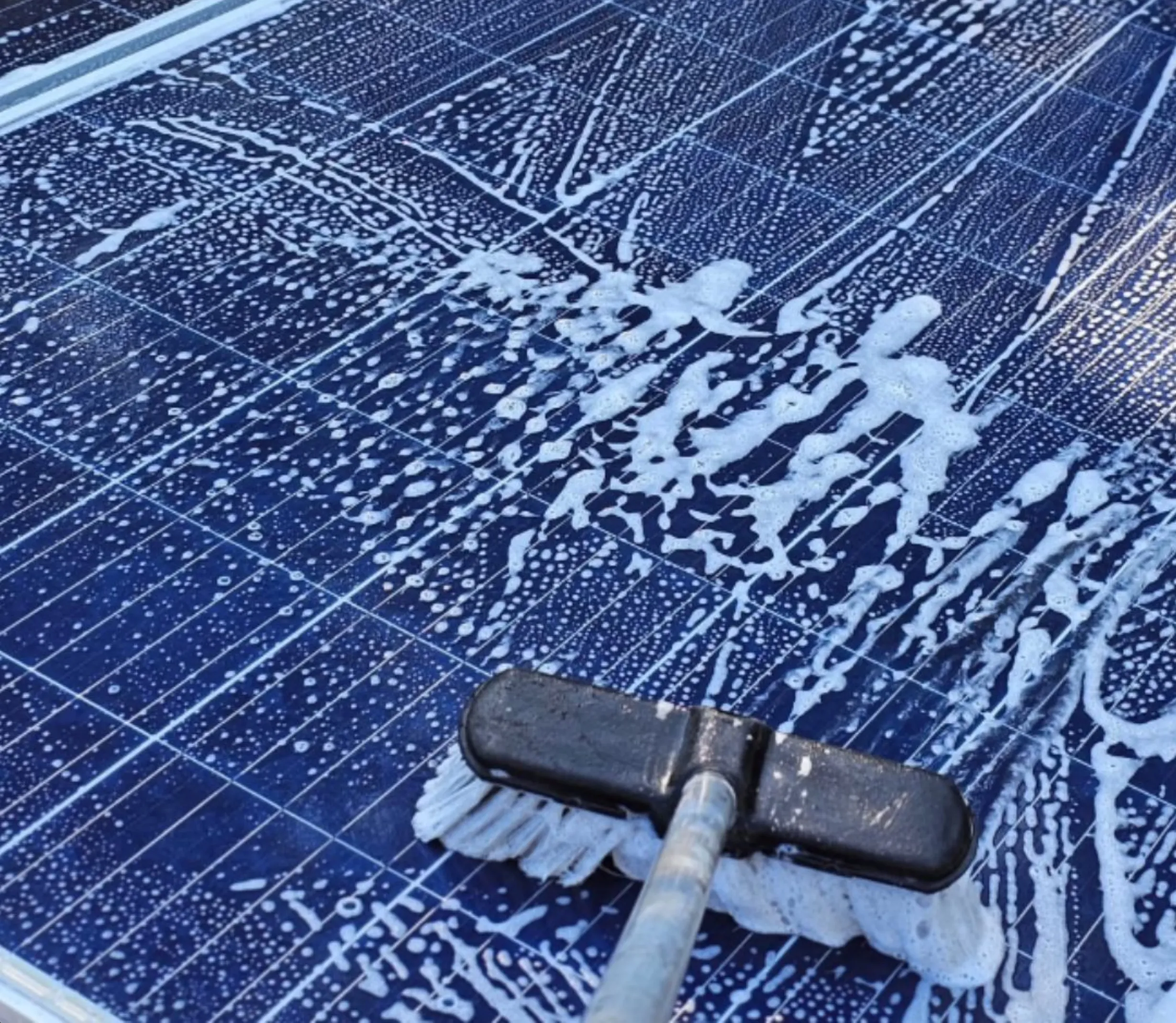how to turn off solar panels for cleaning